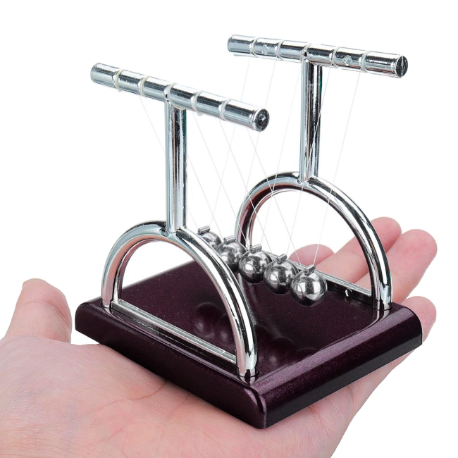 фізичний маятник ньютона