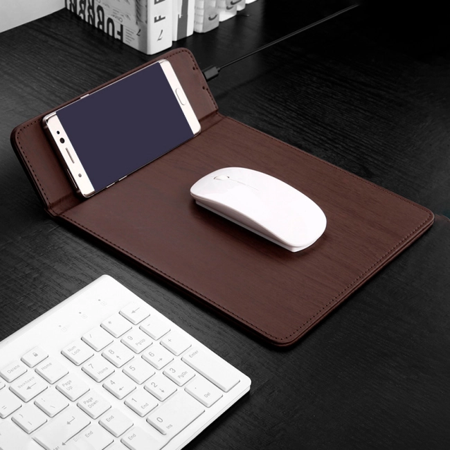 комп'ютерний килимок із зарядкою