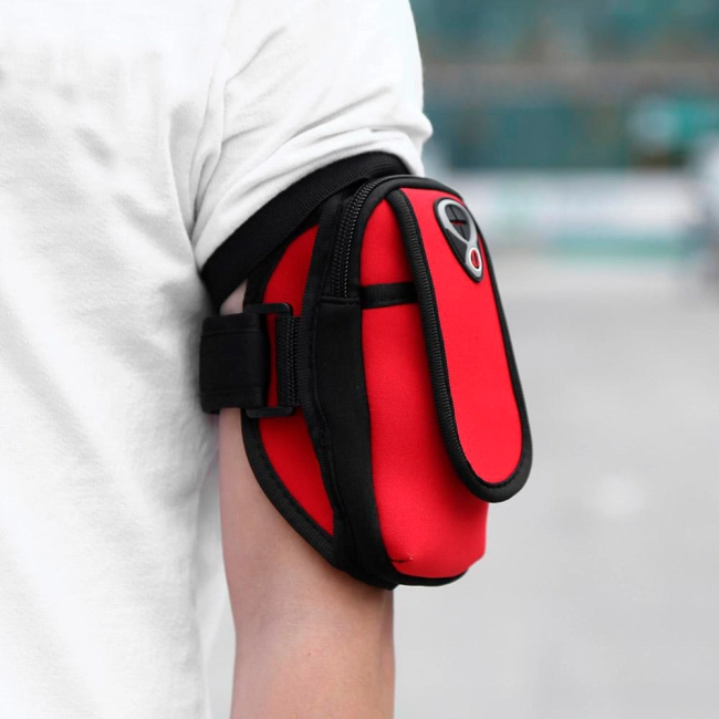 сумочка для телефона на руку