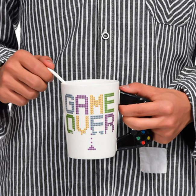 кружка с джойстиком