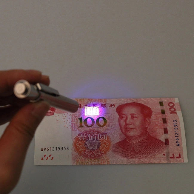 ультрафиолетовый фонарик для проверки купюр