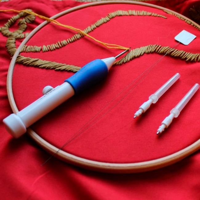 ручка для килимової вишивки