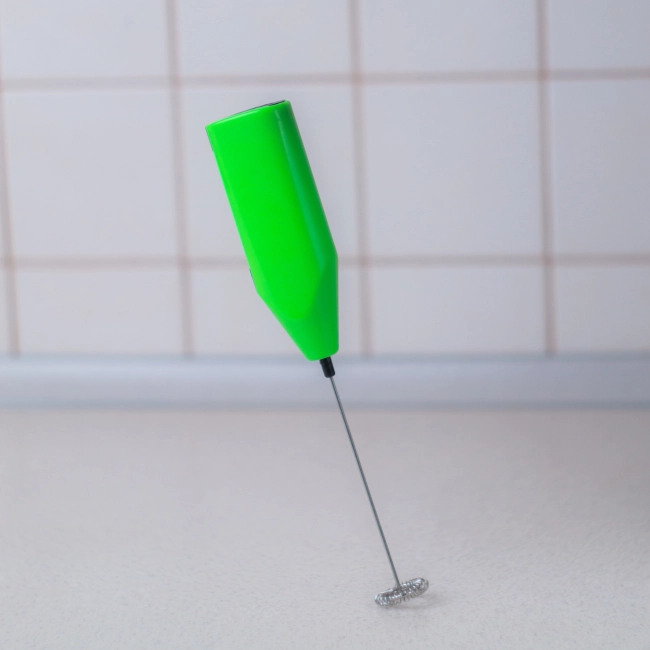 ручной вспениватель молока