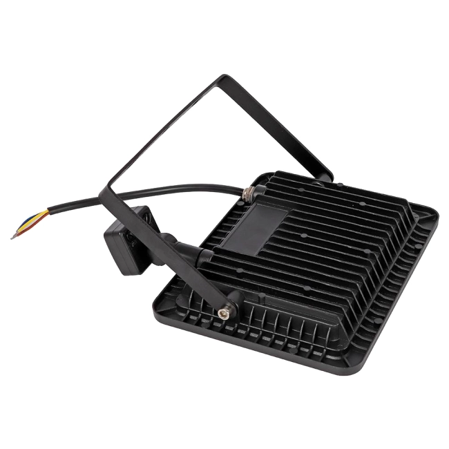 светодиодный уличный прожектор с датчиком