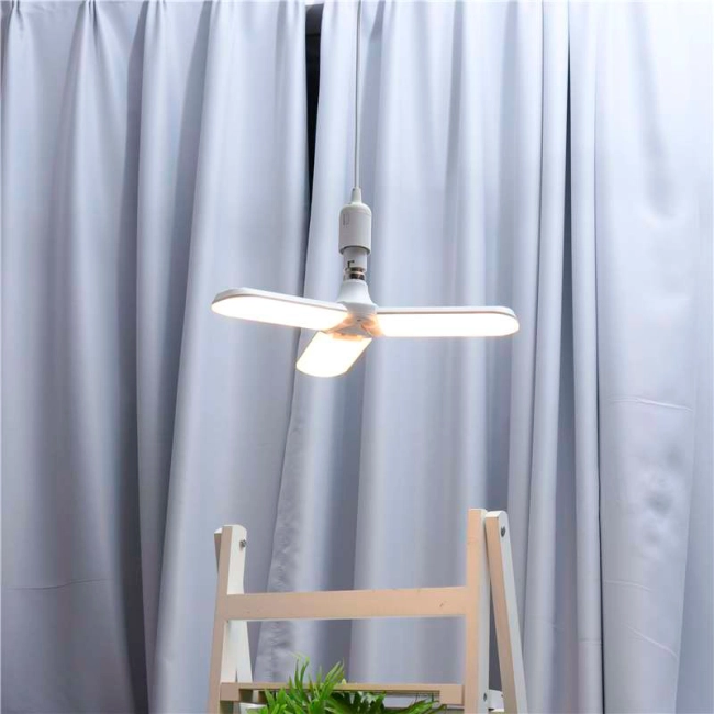 светильник с углом наклона