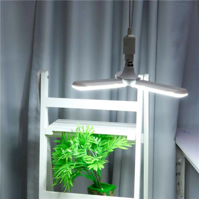 светильник с регулируемым наклоном