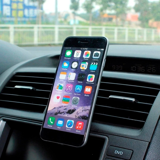 тримач у дефлектор авто