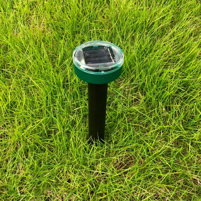 відлякувач кротів і змій