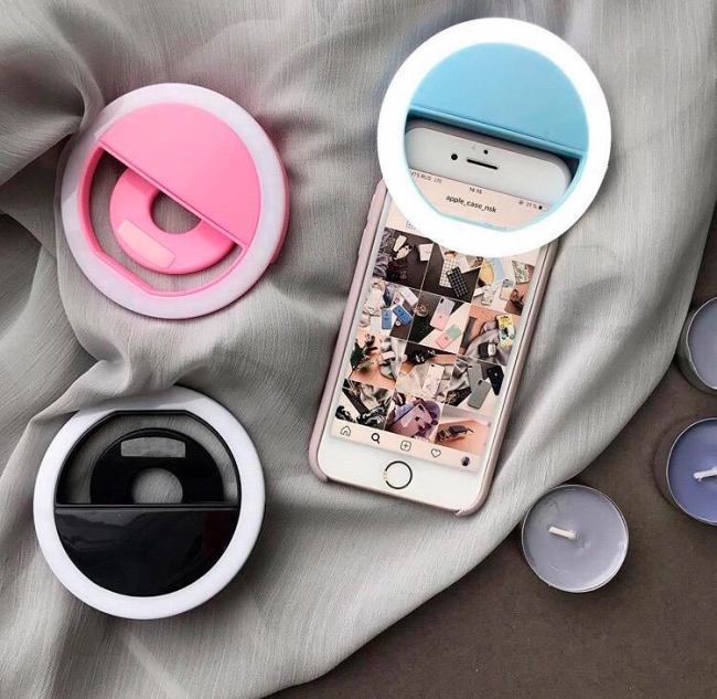 селфи лампа на телефон