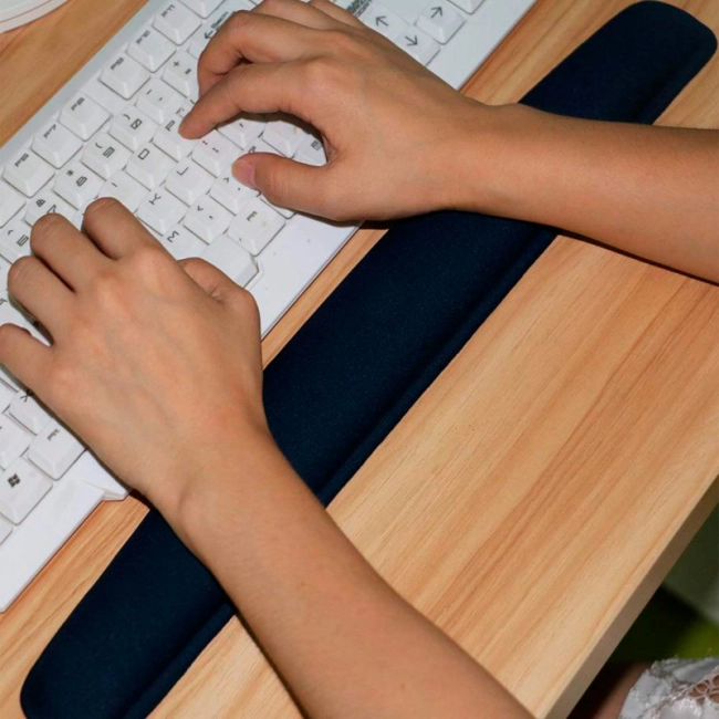 подушка под запястья