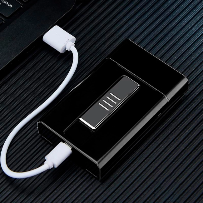 портсигар на 20 сигарет с зажигалкой