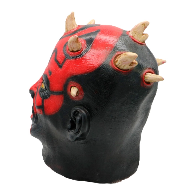 маска с дартом молом