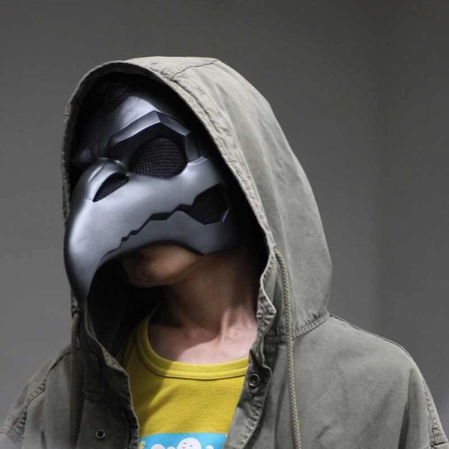 маска чумного доктора на лицо