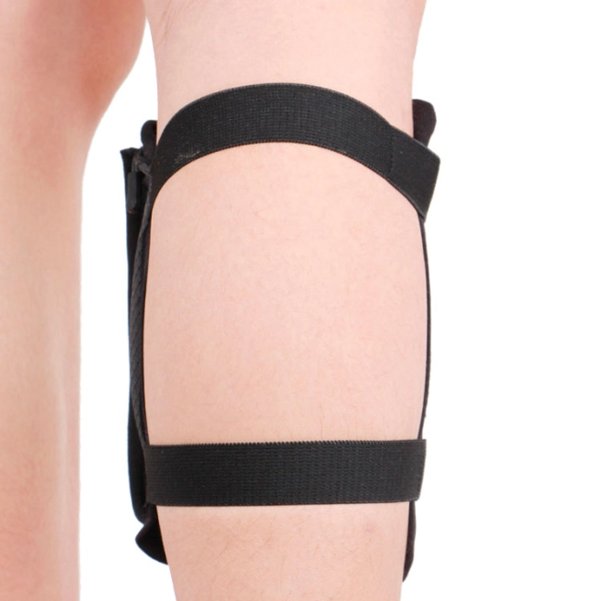 спортивна сумка на ногу