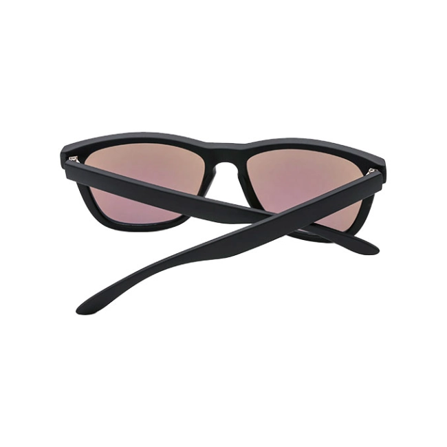 классические солнцезащитные очки