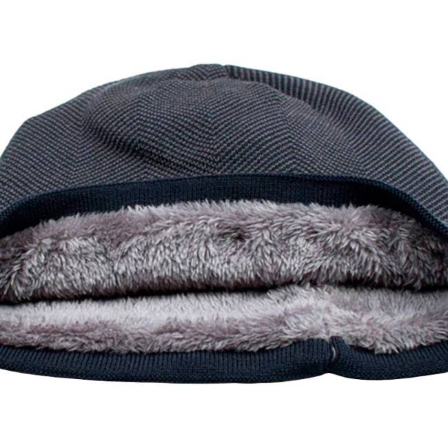 зимова шапка чоловіча
