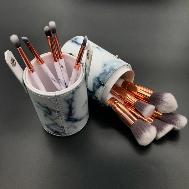 набор косметических кисточек