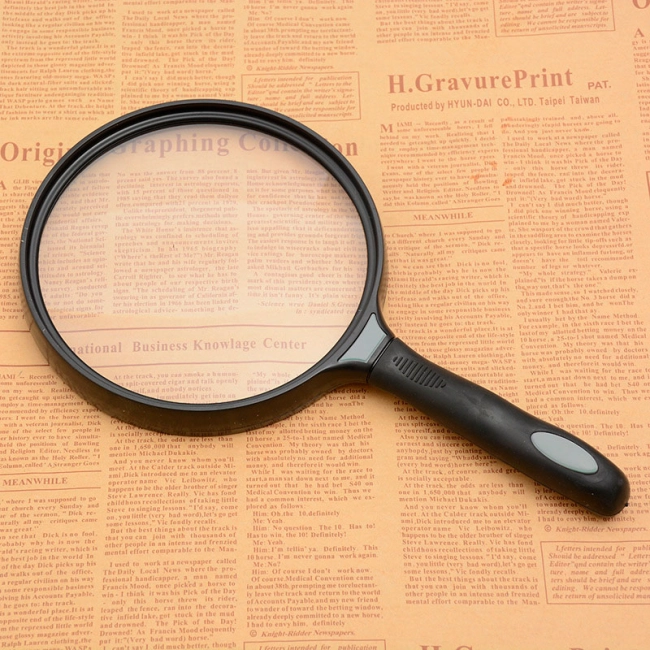 велика збільшувальна лупа