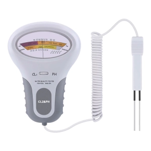 тестер воды в бассейне