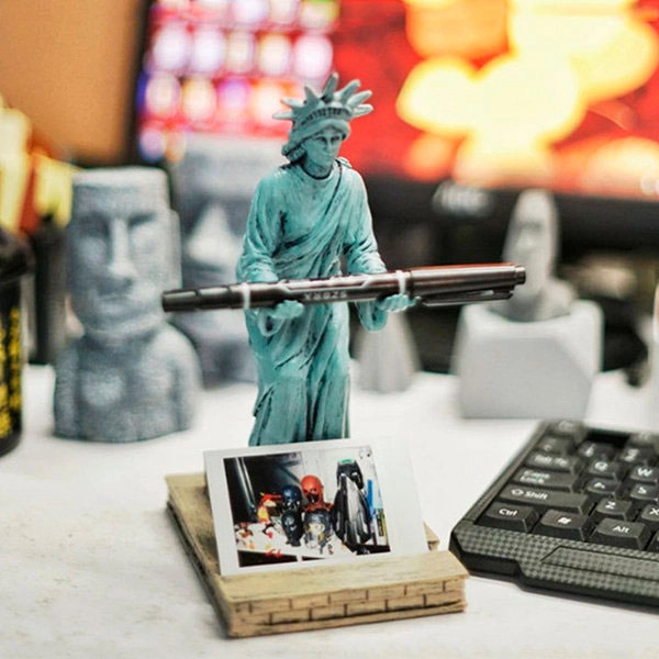 настольная подставка для ручки