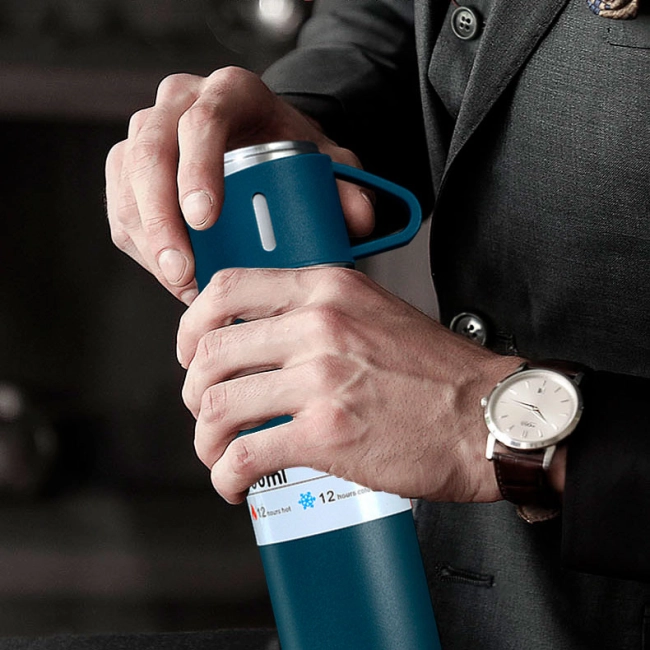 термос с двумя чашками