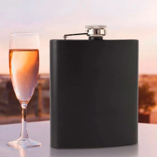подарунковий набір фляга та чарки