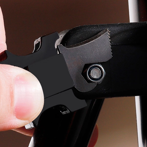 паракордовый браслет с ножом и свистком