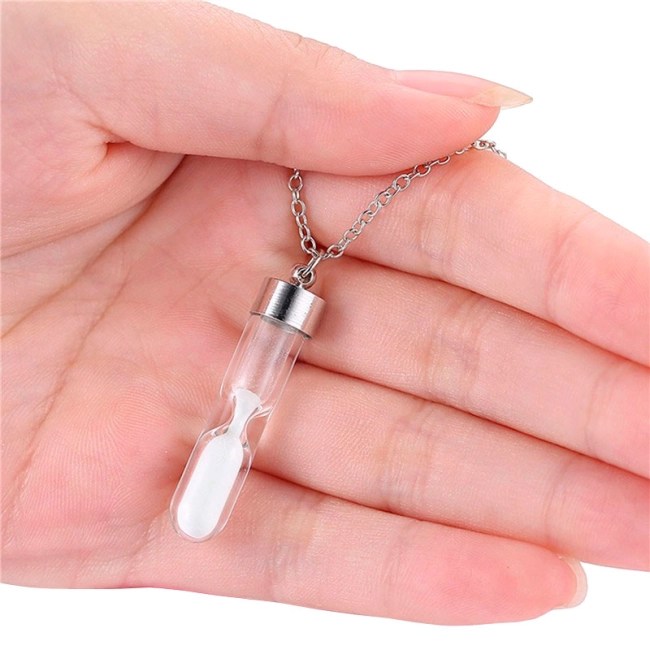 кулон песочные часы