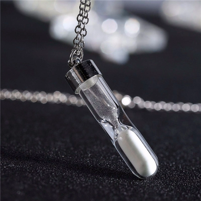 песочные часы на шею