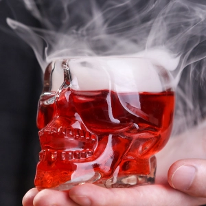 рюмка череп