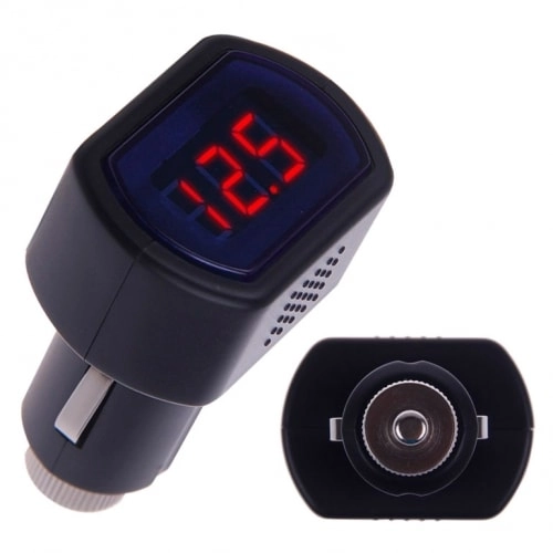 цифровий вольтметр у прикурювач