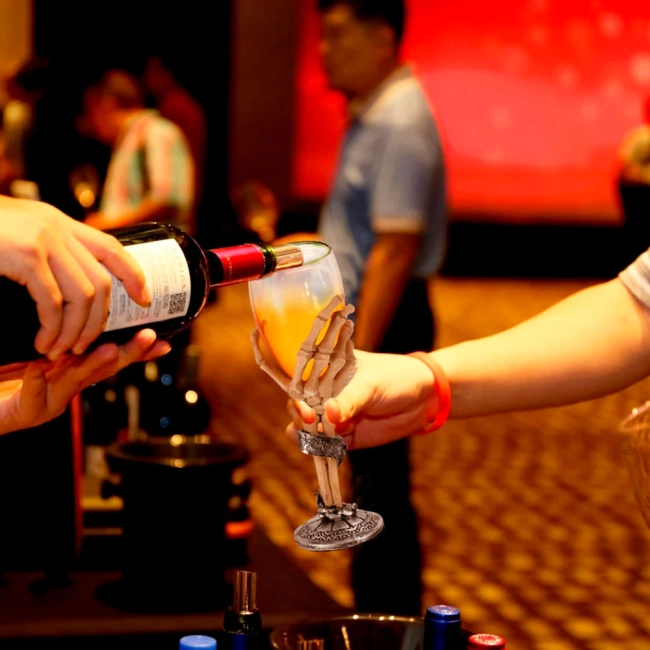 кубок рука скелета