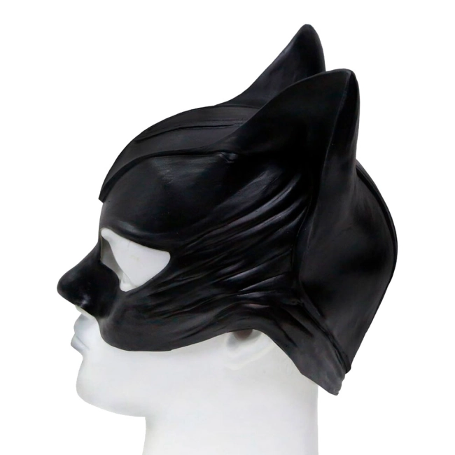 маска дівчини кішки