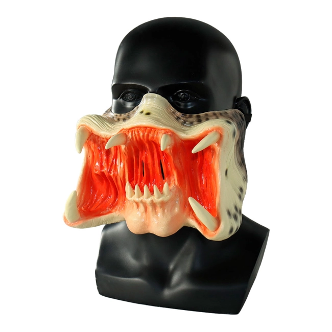 маска в виде хищника