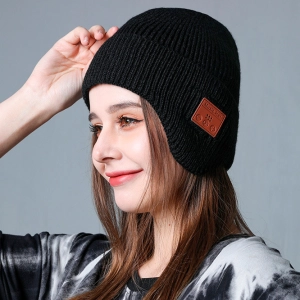 шапка с наушниками