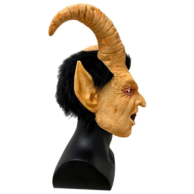 страшна маска диявола