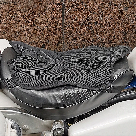 мягкая подушка на мотоцикл