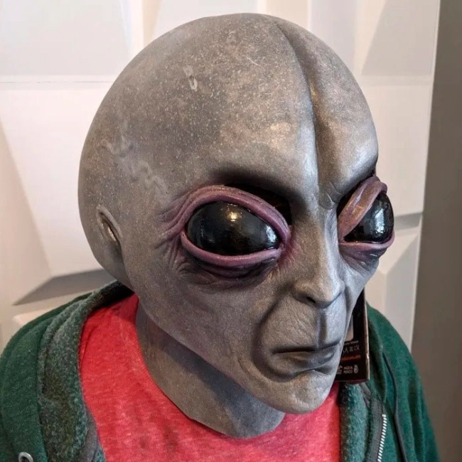 маска голова инопланетянина