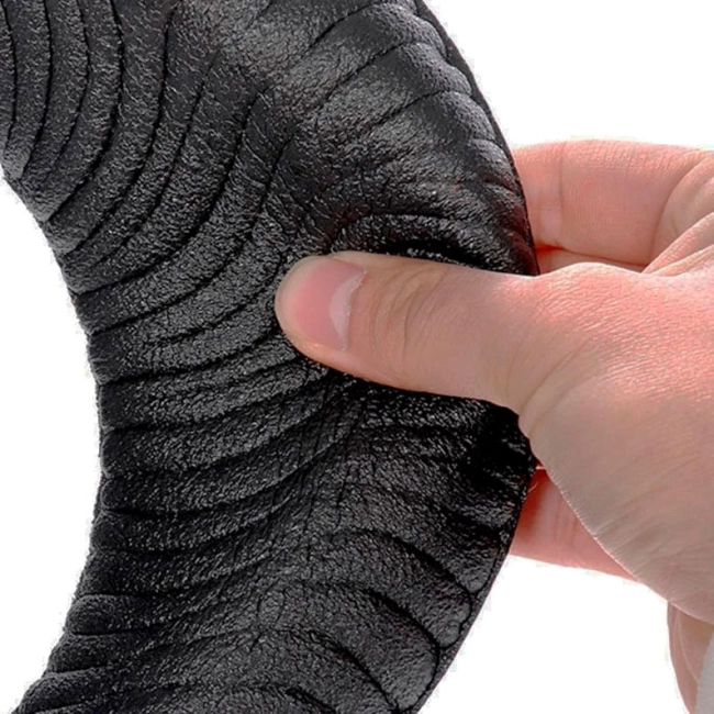 обруч с рогами демона