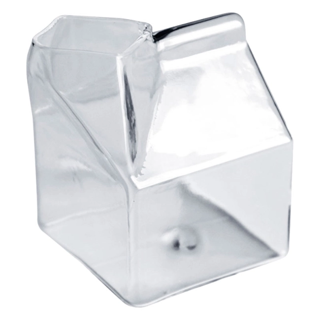 стеклянный пакет молока