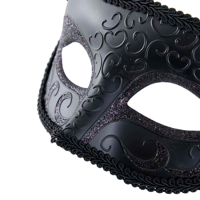 маскарадная полумаска