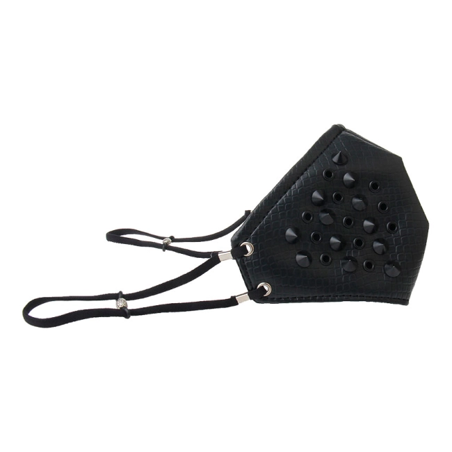 маска многоразовая с шипами