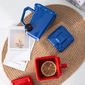 кружка мусорный бак