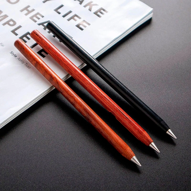 пишуча ручка без чорнила