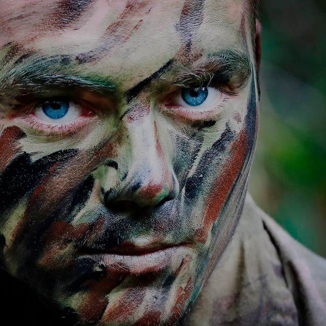 камуфляжная краска для лица