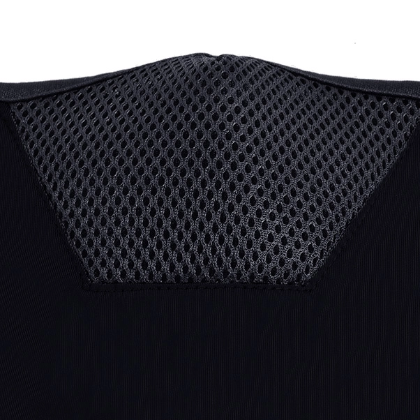 підшоломник з вирізом для очей