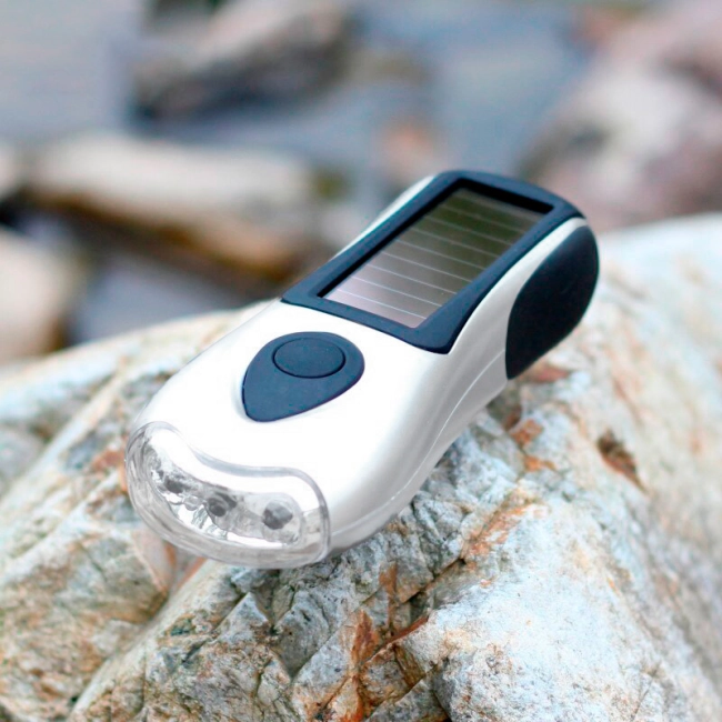 светодиодный динамо фонарь