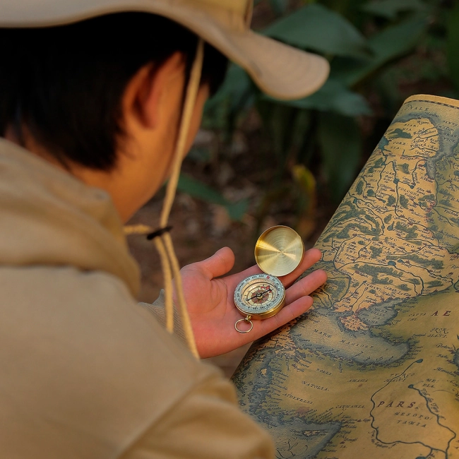 компас для ориентирования на местности