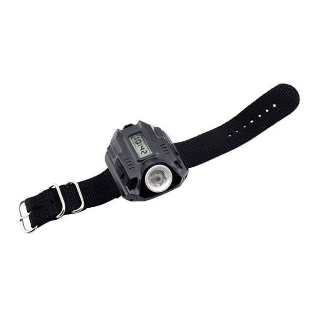 багатофункціональний годинник з ліхтариком