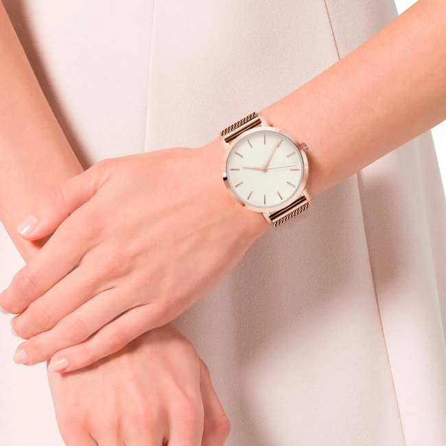 женские наручные металлические часы